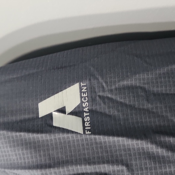 NWT Eddie Bauer Ignitelite Reversible Hooded Jacket Dusty Blue Gray First Ascent - Picture 9 of 15